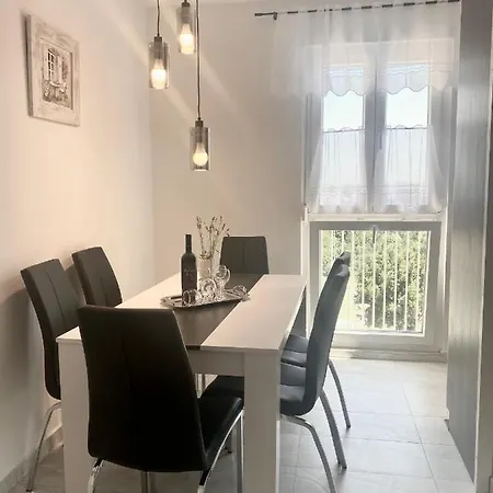 Apartament Ema Pula